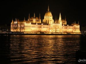 190324 Budapest  by night 02.JPG